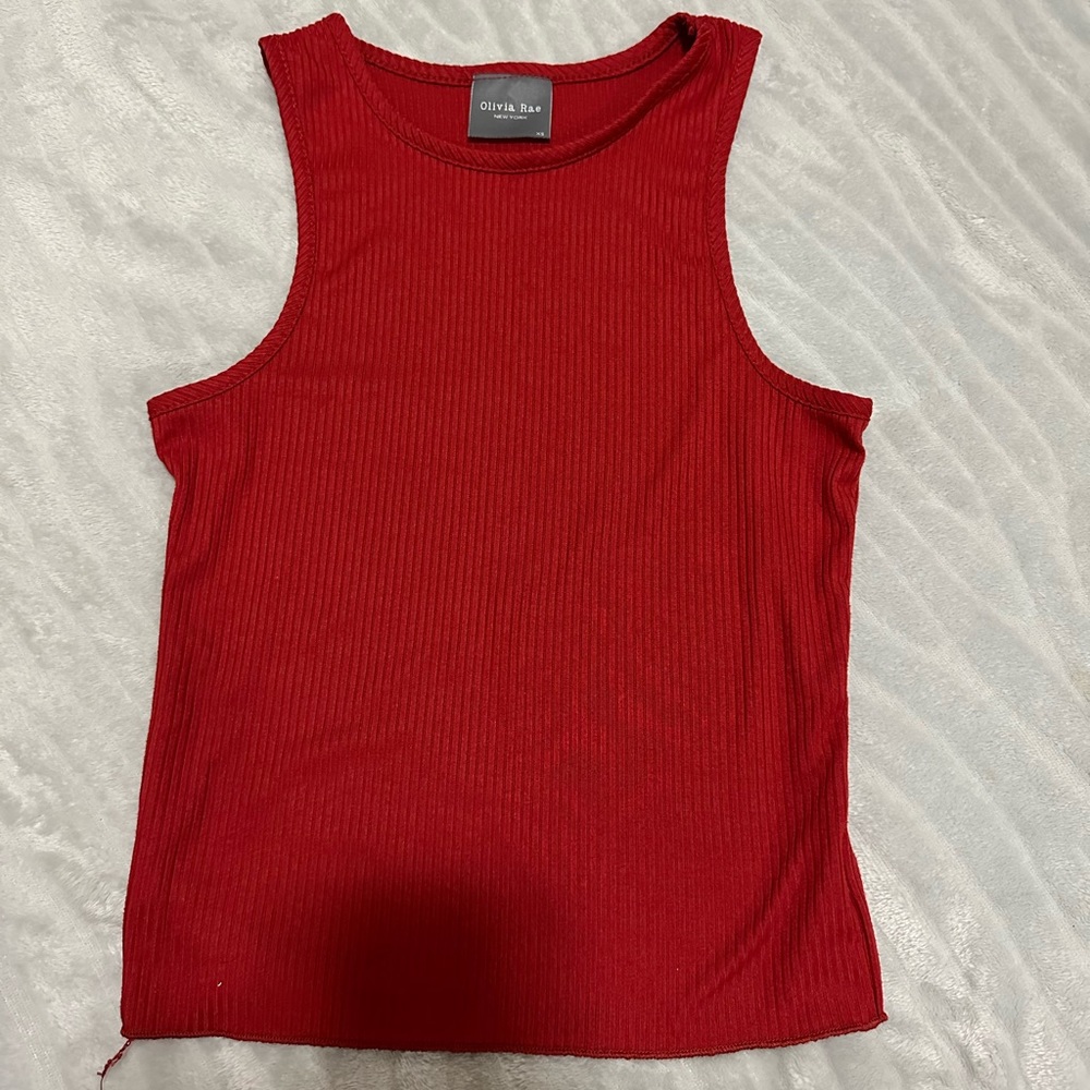 Plain red top